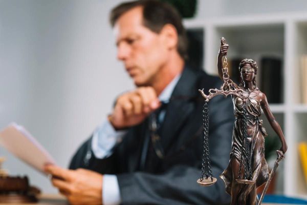 Top conseils pour sélectionner un bon commissaire de justice dans l'Ain